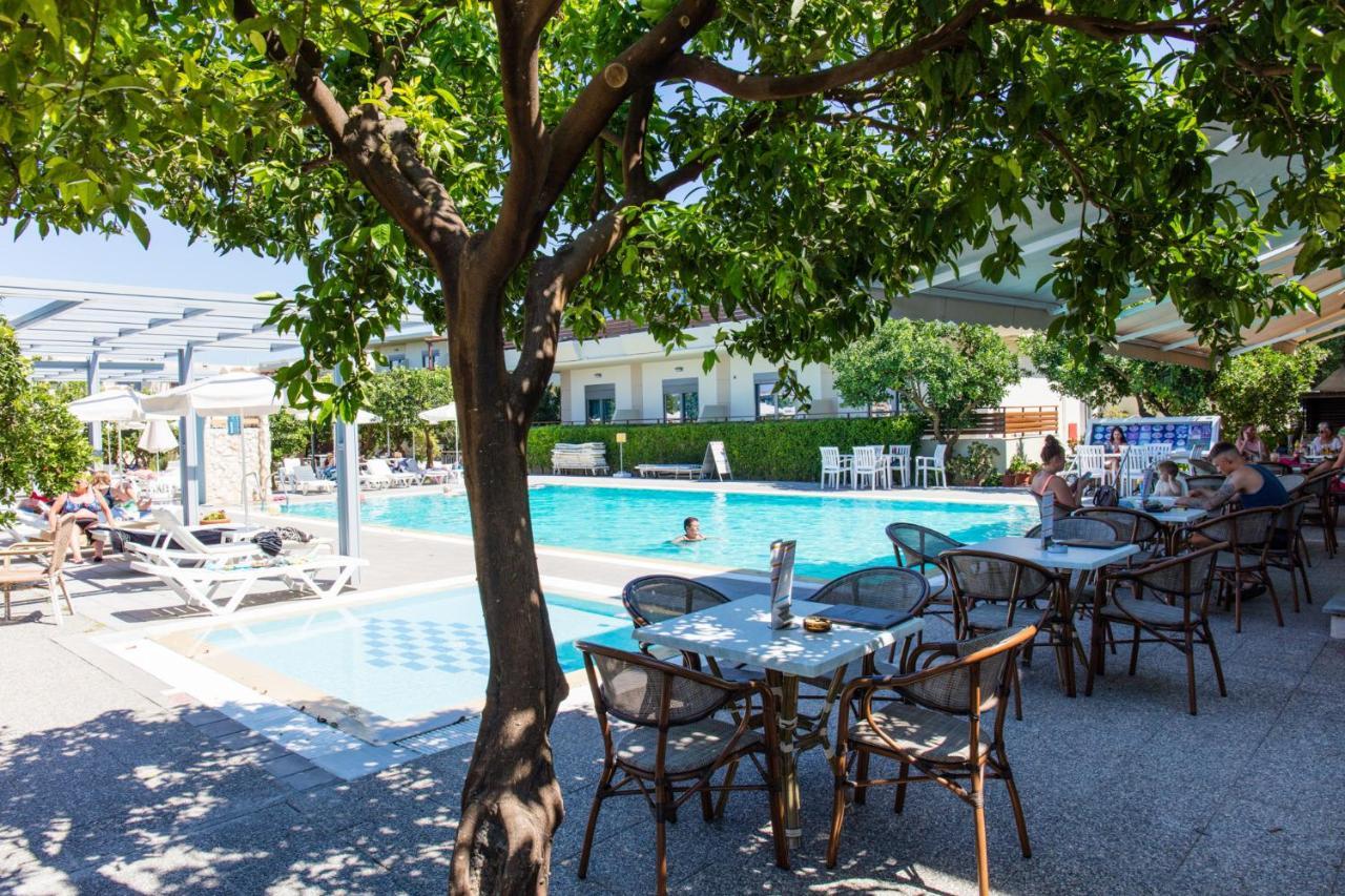 Ilyssion Holidays Hotel Ialysos (Rhodes) Exterior foto